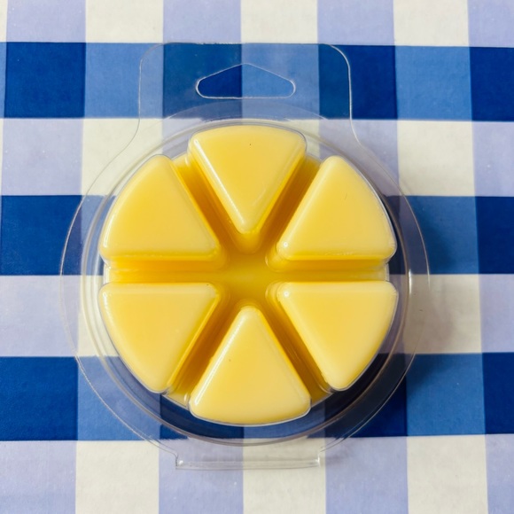 Bath and Body Works Wax Melts Merry Cookie - Picture 3 of 5